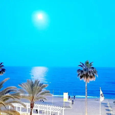Apartment Center Beachfront Yate